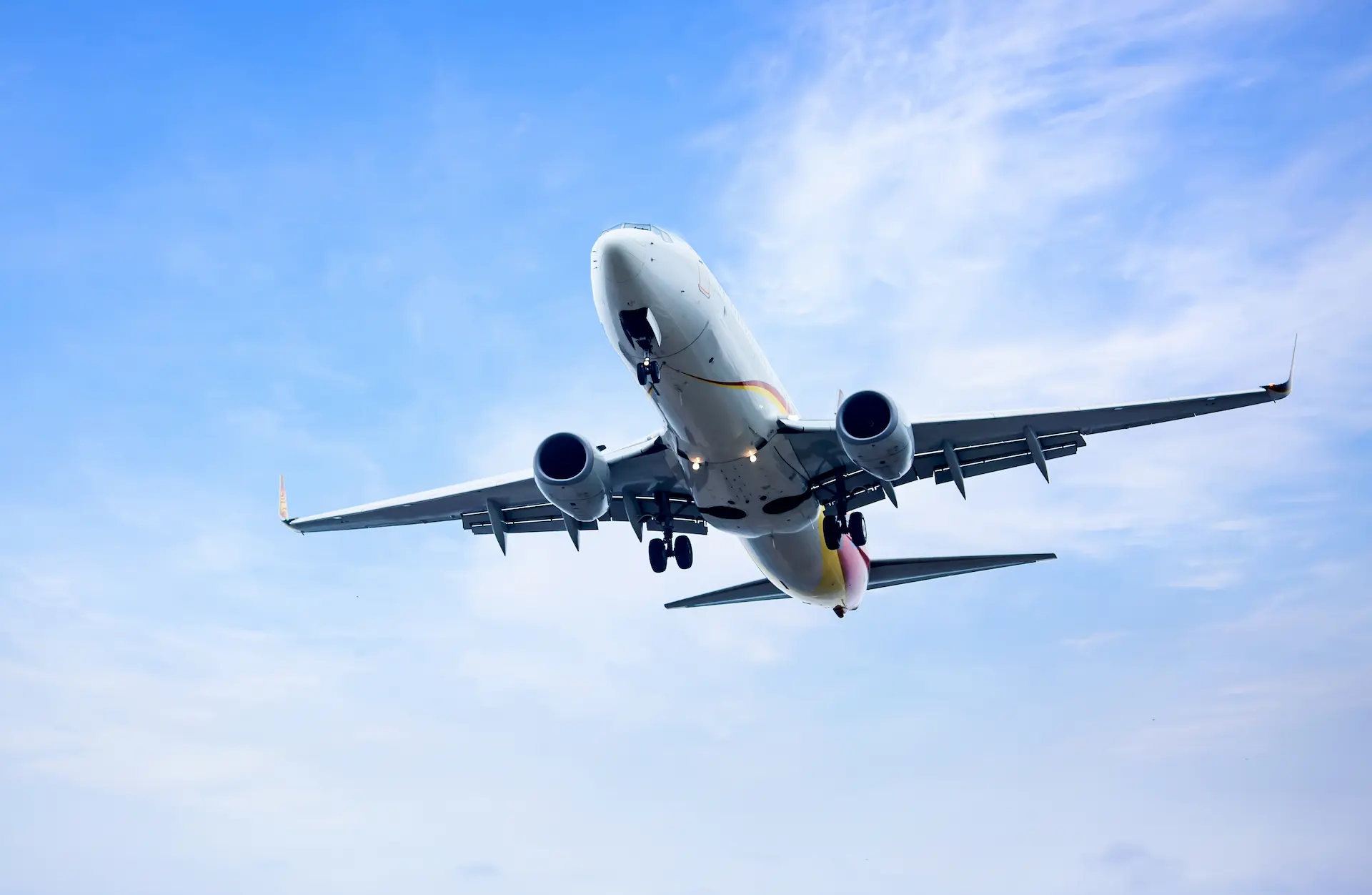 Is it Better to Book a Holiday in Advance or Last Minute